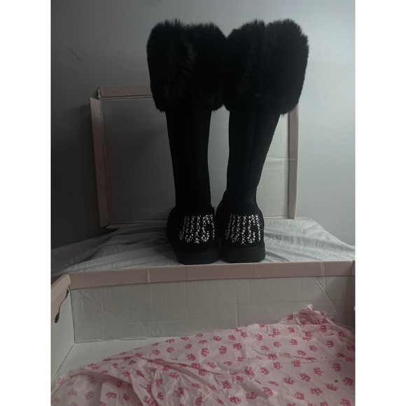 Juicy Couture I Katy Black Faux Suede Fur Trimmed Boots Women's Size 8 - Picture 3 of 7